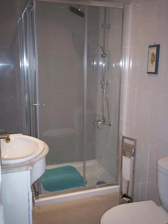Oliveira Apartment Lissabon